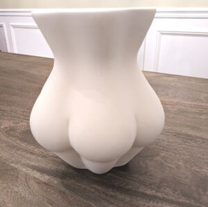 Jonathan Adler Kiki's Derriere Vase New